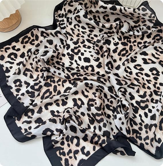 Dame Sateng Silke Firkantet Medium Skjerf Hårbånd Sovebandana 70 x 70 cm