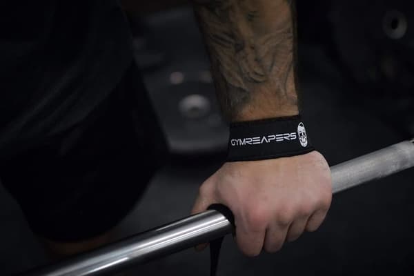 Gymreapers Lifting Straps for Weightlifting, Bodybuilding, Strength Training Black