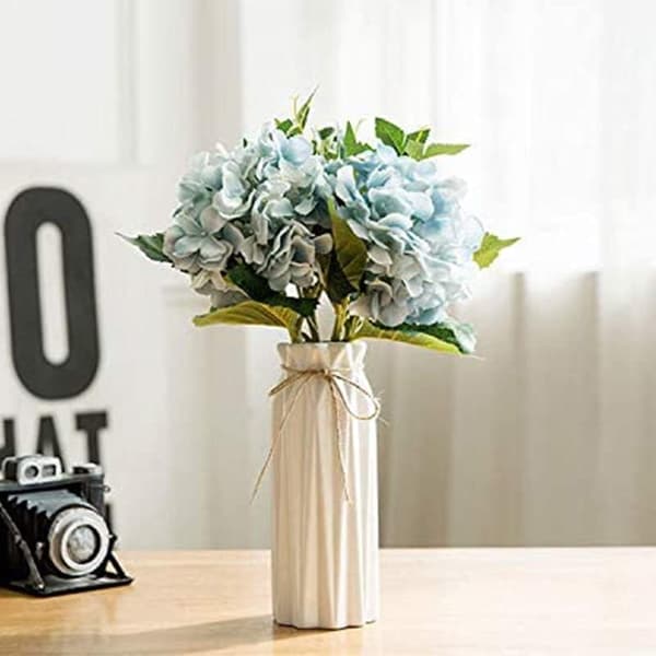 Moderne keramisk vase til pampasgræs og tørrede blomster, hvid borddekoration