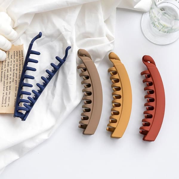 Frostet Bananklips Ponytail Holder Hårelastikker Hårnåle Barrettes Kvinders Hår