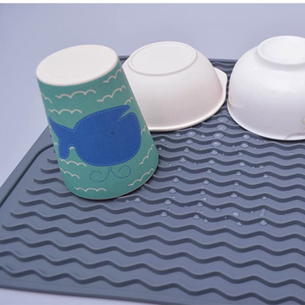 Dish Drying Mat 40x30cm Silicone Raised Edges Wavy Shape Sink Drain Board for Kitchen Bathroom Grey