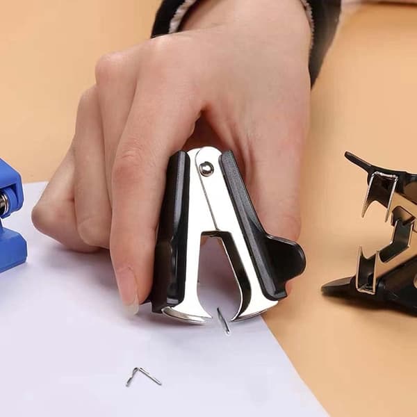3-pack Black Lightweight Staple Remover with Steel Jaws Extra Wide Finger Grip Staple Puller Tool for Office