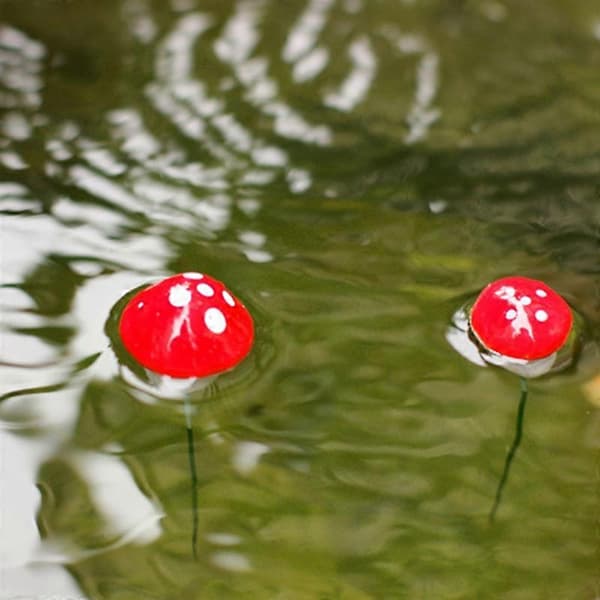 30 Pcs Mushrooms Miniatures Polished Precisely Detailed Polystyrene Styrofoam Micro Landscape Artificial Mushroom for Home