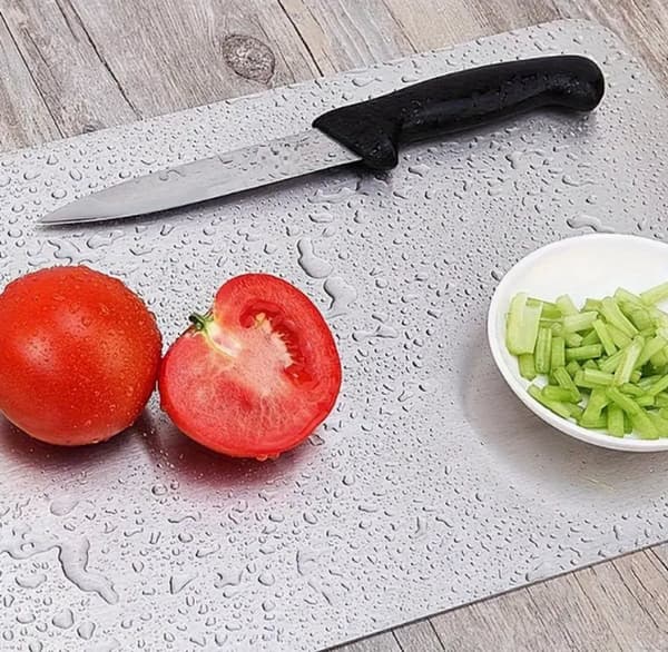 Titanium Cutting Board with Handle, Non-Porous Hygienic Surface, Dishwasher Safe for Meat, Vegetables, Fruit, Bread, Silver 40 x 28 cm