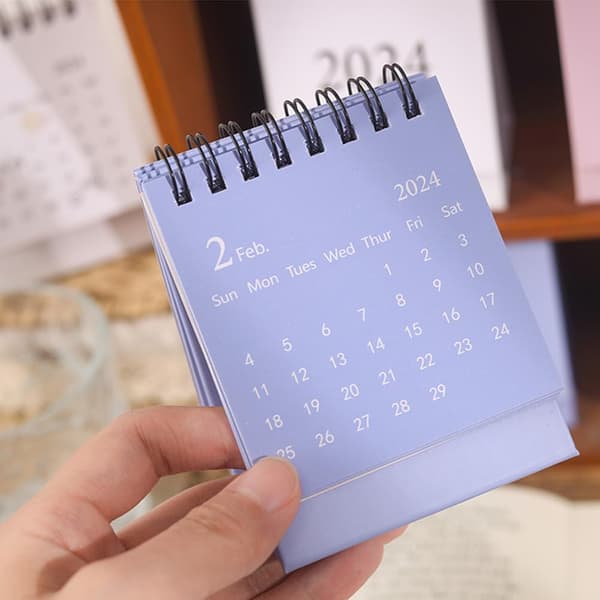 Bordskalender, mini bärbar bordskalender, enfärgade, tecknat mönster, 10,4 x 7,5 cm