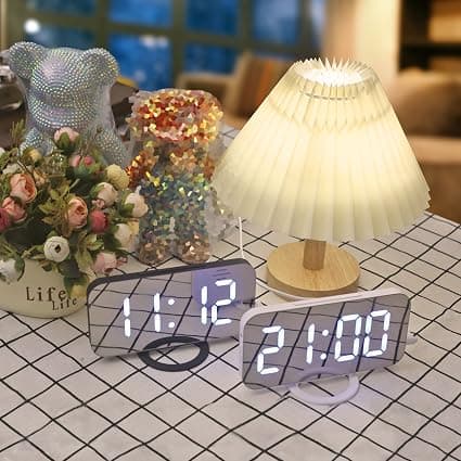 Digital väckarklocka, stor spegelvänd LED-display, med USB-laddning B B