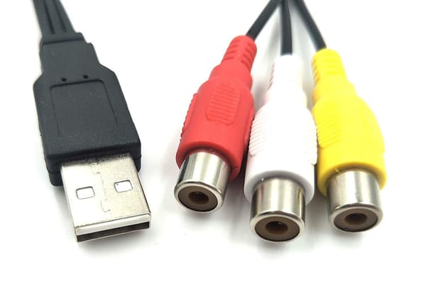 USB2.0 A hann til 3 RCA hunn splitter lyd video AV kompositt adapterkabel