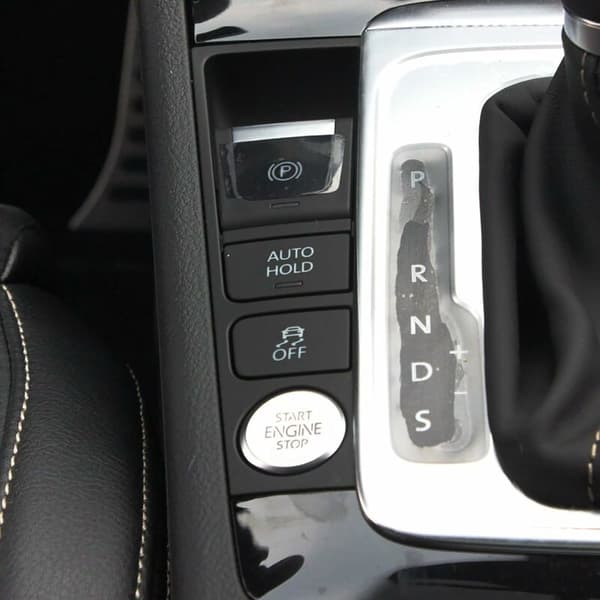 Käsijarrupainike Passat B7 CC 3AD927137 3AD927137B