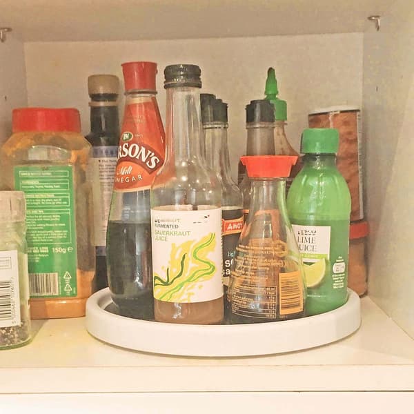 Spinning Cabinet Organizer, Rotating Spice Rack for Kitchen Storage and Organization Non-Slip Spice Holder