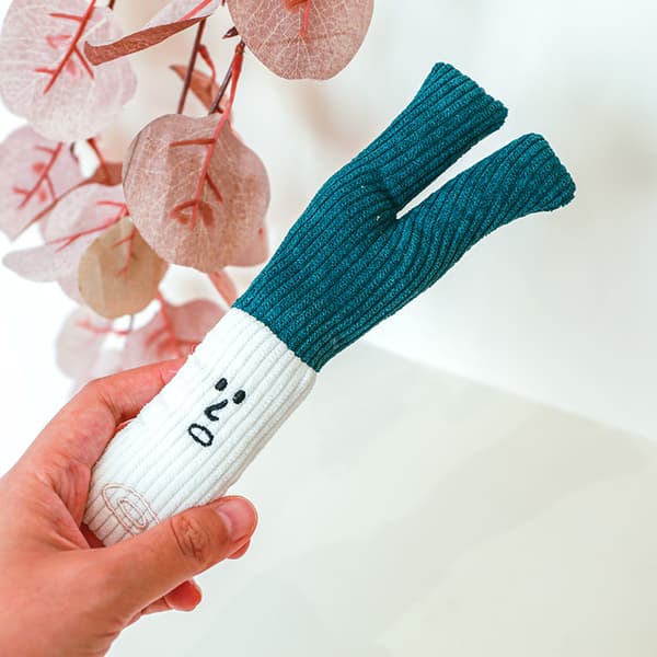 Plyschleksaker fyllda med röstvikningspapper och 3 st extruders