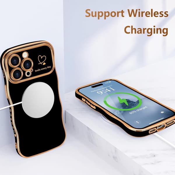 Cover til iPhone 15 Pro Max, Sødt Bølgeformet Krøllet Design med Hjertemønster og Hævet Kamerabeskyttelse