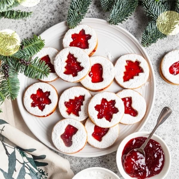8 stk. Jule Linzer Kageforme, Julekageforme i Rustfrit Stål, Mini Riflet Runde Kageforme Udhulet Kageforme
