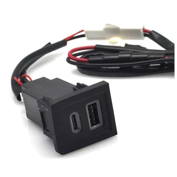 Bil USB-oplader PD Hurtigopladning QC3.0 Telefonopladningsadapterstik til T5 2003-2015