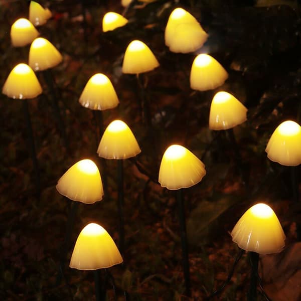 Utendørs LED-slyngelys solcellelamper sopp vanntett landskapslysslynge for plen hage uteplassdekorasjon 6m 30leds