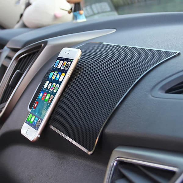 Anti-slip Rubber Mat for Car Dashboard, 10.6\" x 5.9\" Universal Car Dashboard Sticky Anti-slip Mat (Black/Grid)