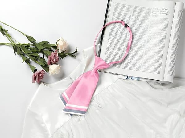 Färdigknuten randig slips för damer, justerbar