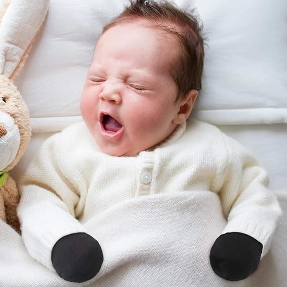 9 par nyfödda babyvantar småbarnshandskar anti-repa M