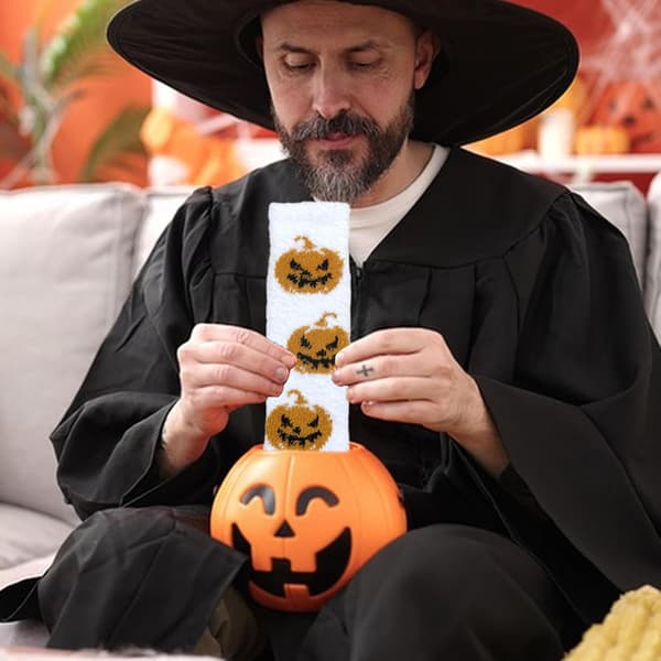 roliga Halloween-strumpor halkfria, mörkt lysande, bekväma, -