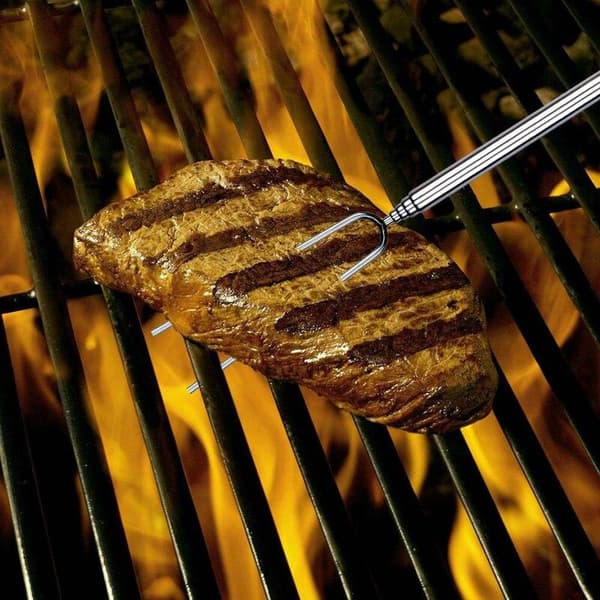Sæt med 8 udtrækkelige roterende teleskop-grillspyd til skumfiduser og pølser 32\"