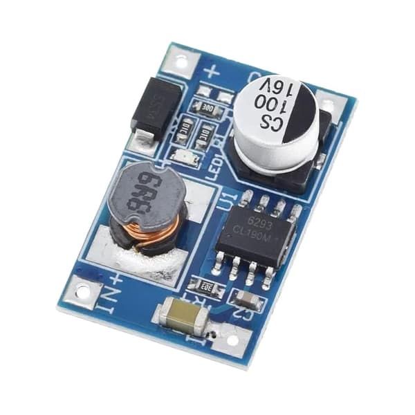 5 kpl 3,7 V 8 W USB DC-DC-tehostinkorttimoduulia, tulo 3 V-6 V - 12 V -