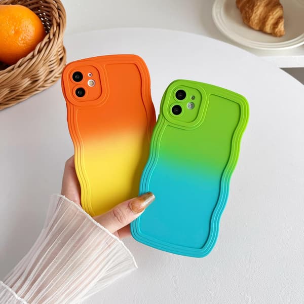 Gradientfarget solid mykt TPU-deksel med bølget kantramme for iPhone (Rosa og Blå, iPhone 11)
