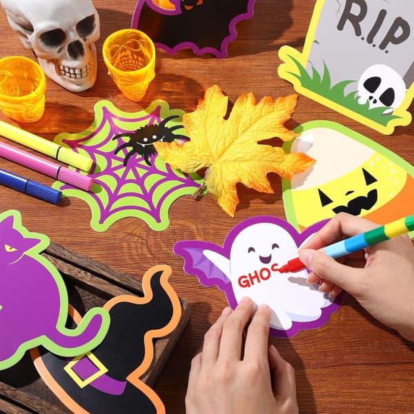45 delar Halloween-utskärningar för anslagstavla -