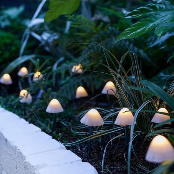 Sæt med 12 champignon solcellelamper - Udendørs dekoration - Havedekoration