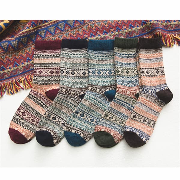 Diamond Patterned Warm Wool Socks - Breathable & Comfortable Mid-Calf Socks