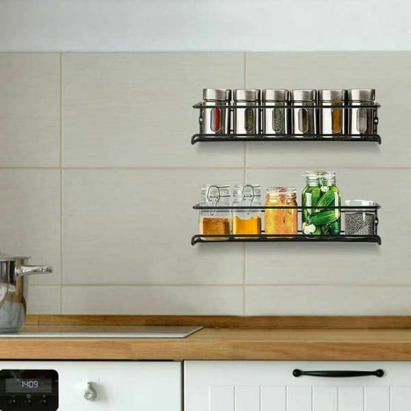 Sæt med 2 vægmonterede krydderihylder i metal med klæbrig sort finish