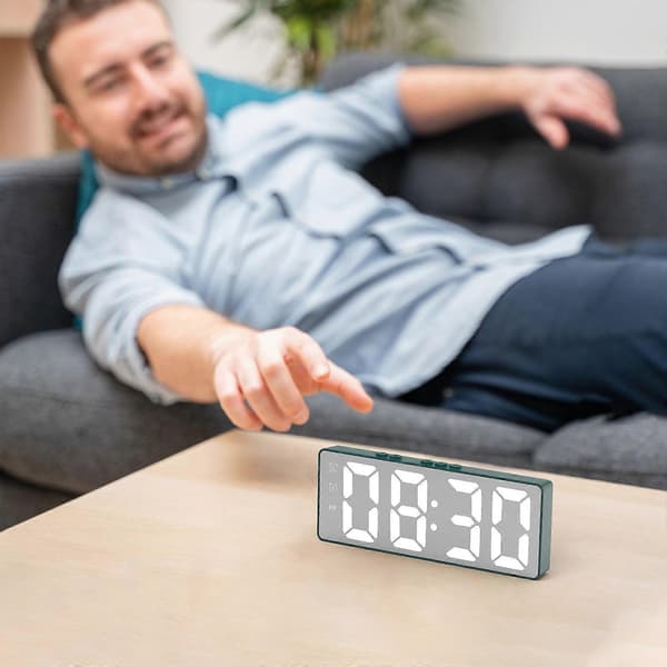 Elektronisk vækkeur stil ur batteri plug-in formål studerende vækkeur temperaturdisplay
