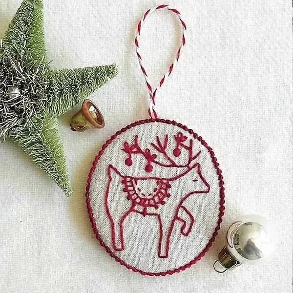 {PL} Håndsyet Julepynt Sæt, Julebroderisæt, Broderisæt til Julepynt for Voksne Begyndere 12-pak