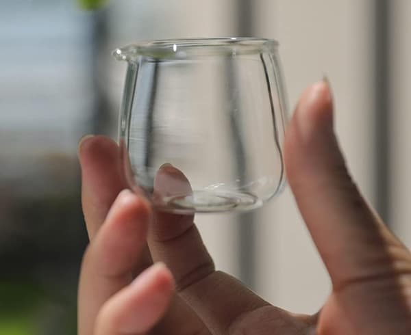 4 stk. mini glassfløtekanner melkekrukker sausmugger, kaffeservering, 2 oz