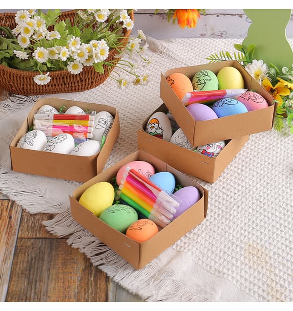DIY håndmalte påskeegg (hvitt egg med kyllingdesign)