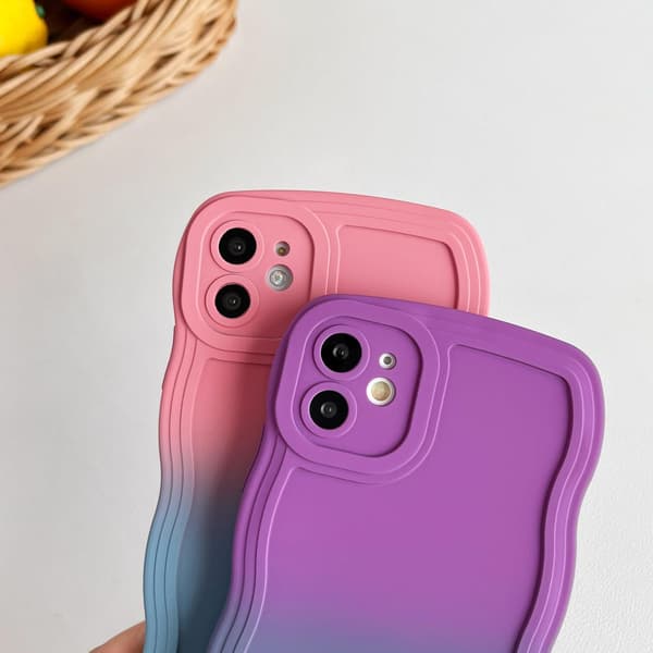 Gradientfarget solid mykt TPU-deksel med bølget kantramme for iPhone (Rosa og Blå, iPhone 11)