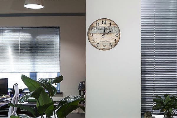 30 cm Wooden Wall Clock/Rustic Style Silent Non-Ticking
