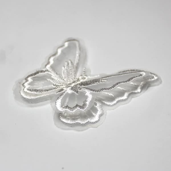 20 stk. sommerfugleapplikationer til påsyning, DIY (hvide, 6 cm x 5 cm)