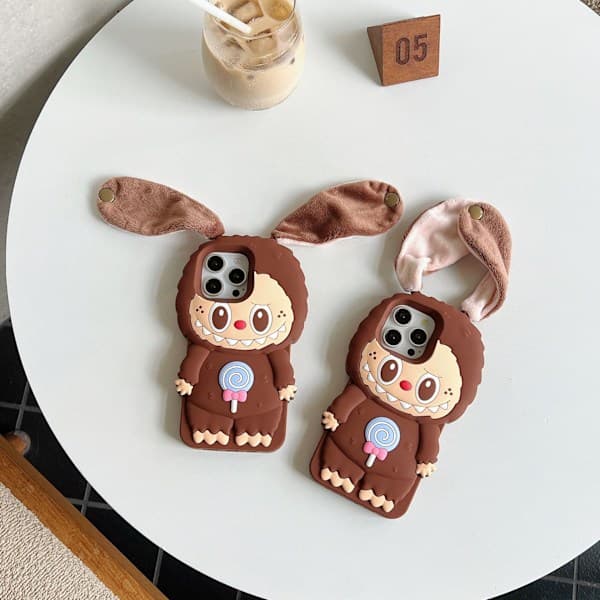 Iabubu för iPhone 13 Monsters Stora Öron Lekfullt 3D Silikonskal med Plyschörondetaljer & Klubba-Accent [DB]