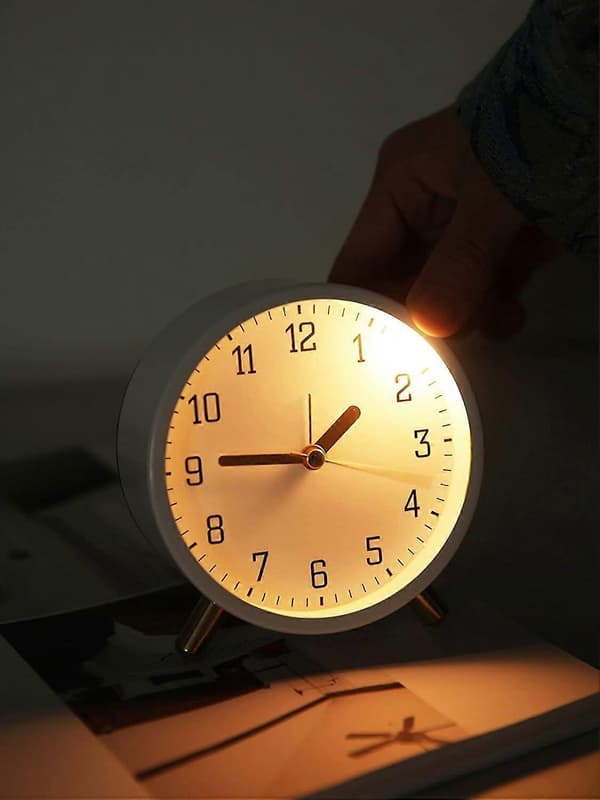 Väckarklocka 11,4 cm Sängbords Analog Tyst Liten Bordsklocka Vit