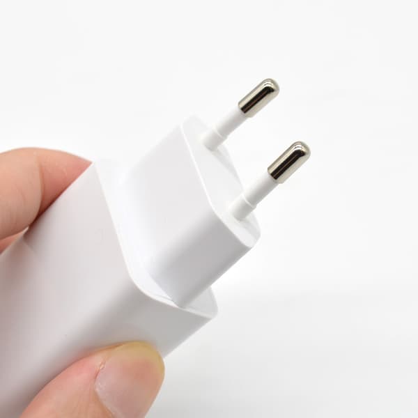 USB-vægoplader, 2x USB-A, 2 A, maks. i alt 12 W, hvid Hvid Vit