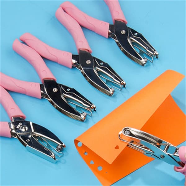 Small Single Hole Punch Comfortable Handle Compact Lightweight Handheld Hole Punch for Home Office DIY 5mm Star Hole