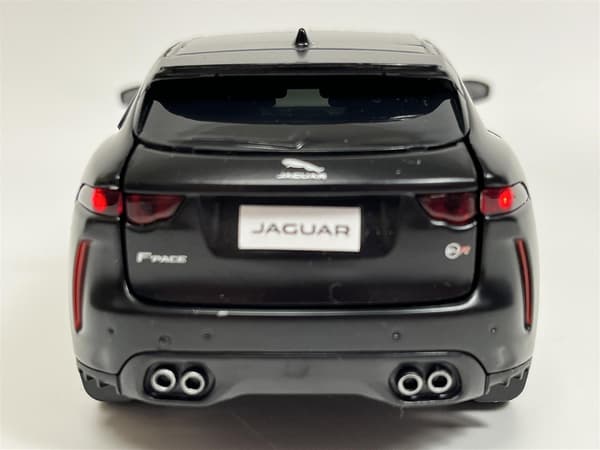 Jaguar F Pace Sort LHD Lys og Lyd 1:32 Skala Tayumo 32110018