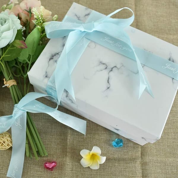 Satinbåndsrulle med tryk 'Just for You' - Til bryllup, årsdag