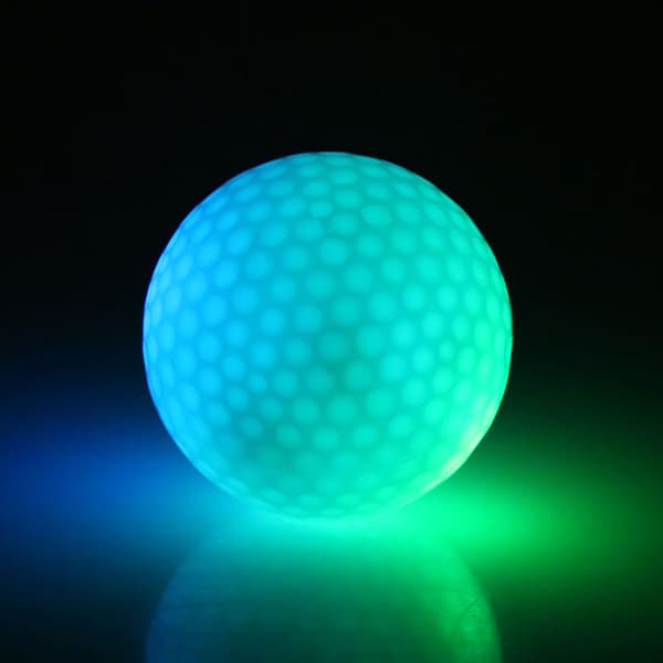 1 stk. elektronisk LED-farveblinkende golfbold til mørkesportstræning
