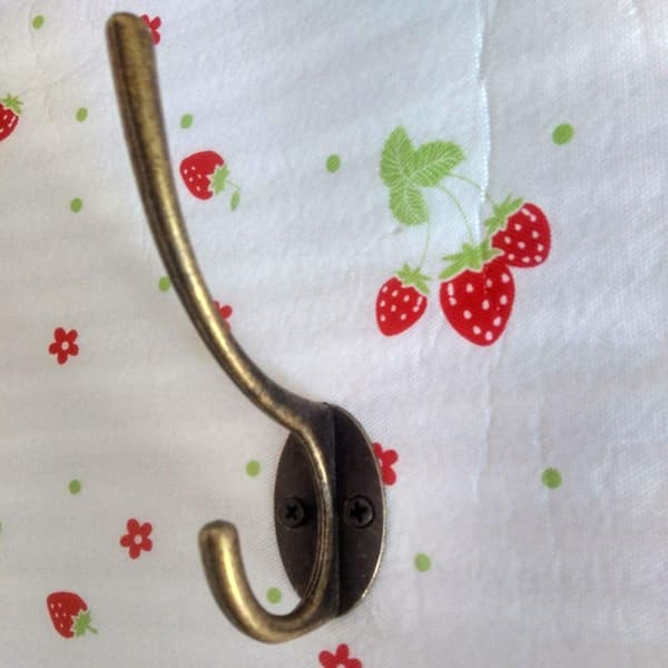 Black Coat Hooks, 20-Pack Large Double Metal Hooks for Coats, Clothes Hanger with Screws, Retro Style