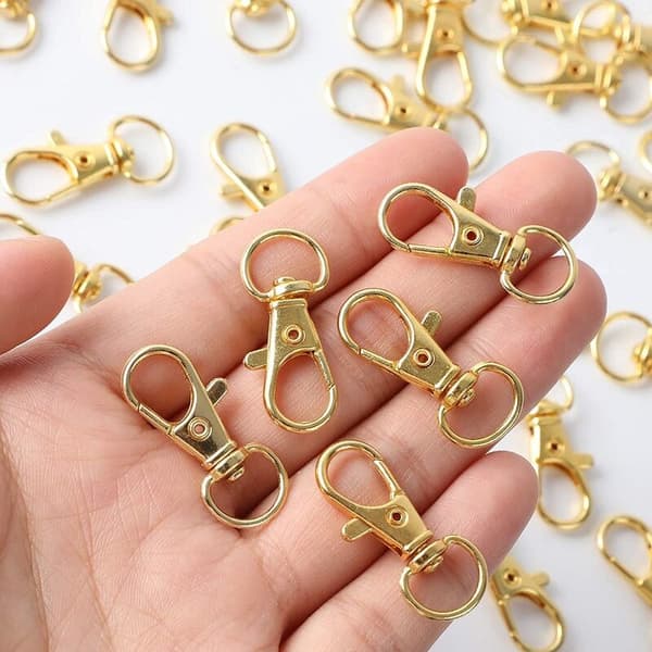 (Guld) 100 stycken vridbara nyckelringar (50 karbinhakar och 50 nyckelringar)