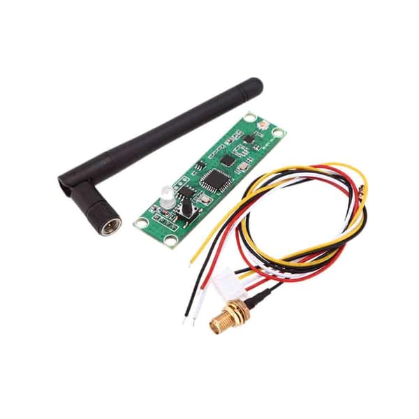 DMX512-moduulit ohjaavat sisäänrakennettua valaistuksen piirilevyä