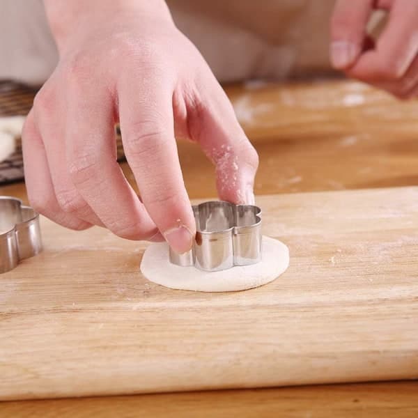 6-delt kakeformsett for hunder, poter og benformer i rustfritt stål, for kjeks, fondant, smørbrød og baking