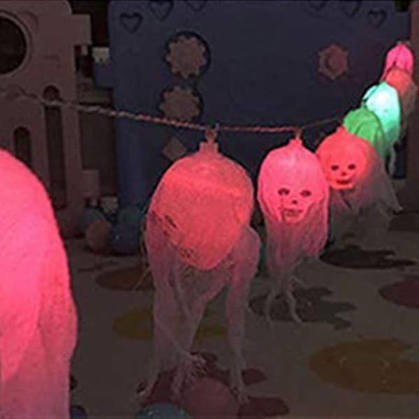 Halloween-luurankovalosarja, aavemainen sisä-/ulkojuhlakoriste kurpitsoilla ja aaveilla