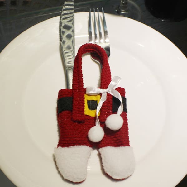 Santa Clothes Silverware Holder Plush Bag Dining Table Decor for Christmas Party Clothes Clothes