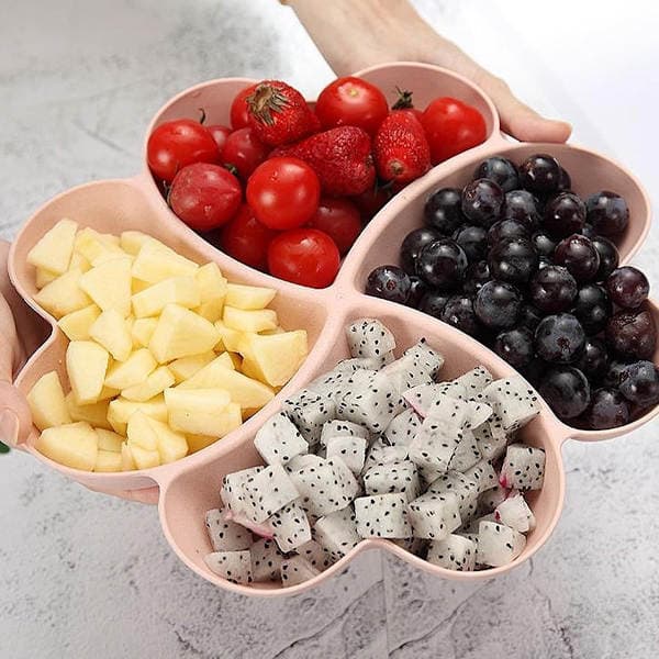 Snack Tray with Four Compartments - Party Style Fruit Tray - Serving Bowl for Snacks/Chips - Reusable - Heart-shaped